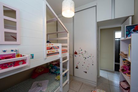 Apartamento à venda com 172m², 4 quartos e 2 vagas Apartamento à venda com 172m², 4 quartos e 2 vagasQUARTO3