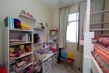 Apartamento à venda com 172m², 4 quartos e 2 vagas Apartamento à venda com 172m², 4 quartos e 2 vagasQUARTO3