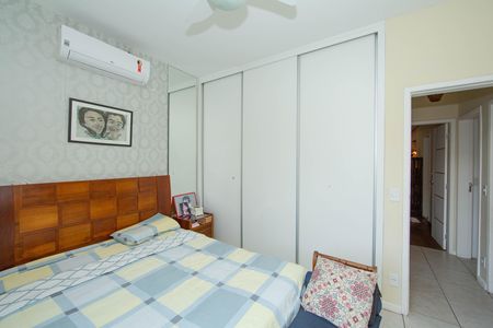 Apartamento à venda com 172m², 4 quartos e 2 vagas Apartamento à venda com 172m², 4 quartos e 2 vagasQUARTO2