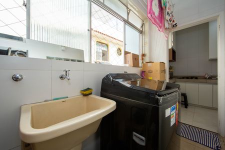 Apartamento à venda com 172m², 4 quartos e 2 vagas Apartamento à venda com 172m², 4 quartos e 2 vagasAREA DE SERVICO