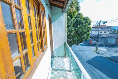 Casa para alugar com 90m², 3 quartos e 1 vaga Casa para alugar com 90m², 3 quartos e 1 vagaVaranda
