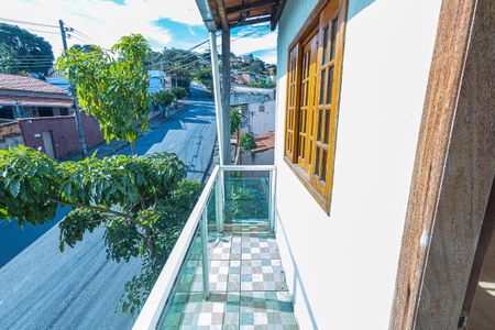 Casa para alugar com 90m², 3 quartos e 1 vaga Casa para alugar com 90m², 3 quartos e 1 vagaVaranda