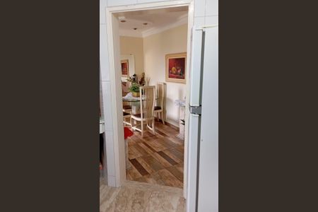 Apartamento à venda com 44m², 2 quartos e 1 vaga Apartamento à venda com 44m², 2 quartos e 1 vagaSala