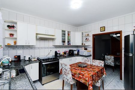Casa para alugar com 180m², 4 quartos e 2 vagasCozinha