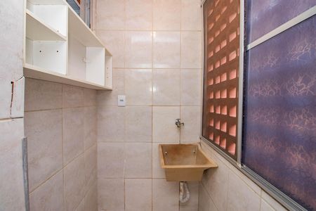 Cozinha e Área de Serviço de apartamento à venda com 2 quartos, 47m² em Passo D’areia, Porto Alegre