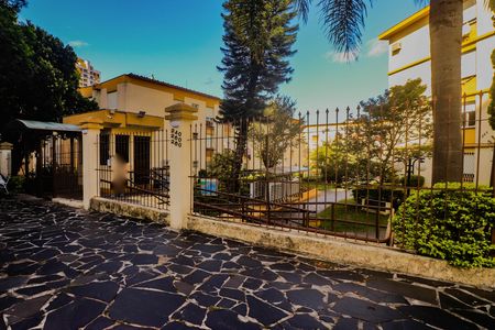 Fachada de apartamento à venda com 2 quartos, 47m² em Passo D’areia, Porto Alegre