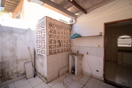 QUINTAL E ÁREA DE SERVIÇO de casa para alugar com 3 quartos, 149m² em Vila Roque, São Paulo