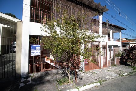FACHADA de casa para alugar com 3 quartos, 149m² em Vila Roque, São Paulo