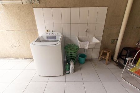 Casa de condomínio à venda com 78m², 2 quartos e 2 vagasÁrea de Serviço