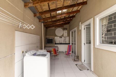 Casa de condomínio à venda com 78m², 2 quartos e 2 vagasÁrea de Serviço