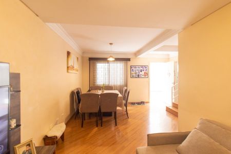 Sala de casa de condomínio à venda com 2 quartos, 78m² em Alto Boqueirão, Curitiba