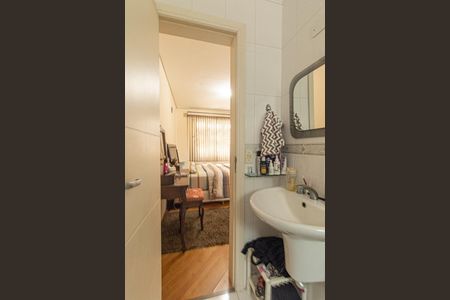 Casa de condomínio à venda com 78m², 2 quartos e 2 vagasBanheiro da Suíte