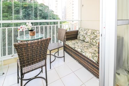 Apartamento à venda com 66m², 2 quartos e 1 vaga Apartamento à venda com 66m², 2 quartos e 1 vagaVaranda