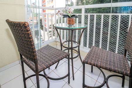 Apartamento à venda com 66m², 2 quartos e 1 vaga Apartamento à venda com 66m², 2 quartos e 1 vagaVaranda
