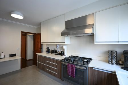 Apartamento à venda com 271m², 5 quartos e 4 vagasCozinha