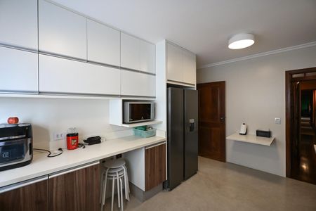 Apartamento à venda com 271m², 5 quartos e 4 vagasCozinha