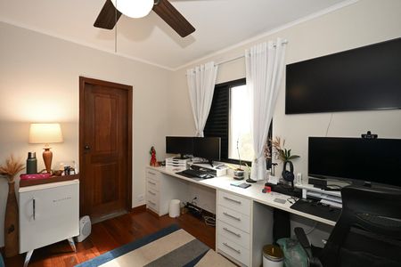 Apartamento à venda com 271m², 5 quartos e 4 vagasSuíte 2