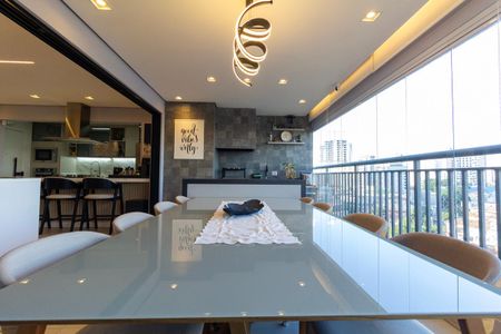 Apartamento à venda com 110m², 2 quartos e 2 vagas Apartamento à venda com 110m², 2 quartos e 2 vagasVaranda Gourmet