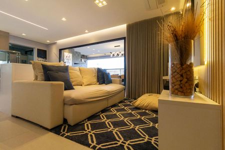 Apartamento à venda com 110m², 2 quartos e 2 vagas Apartamento à venda com 110m², 2 quartos e 2 vagasSala