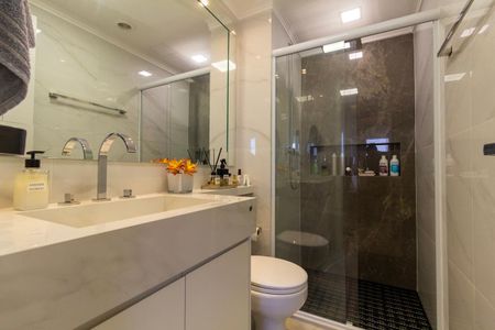 Apartamento à venda com 110m², 2 quartos e 2 vagas Apartamento à venda com 110m², 2 quartos e 2 vagasBanheiro 2