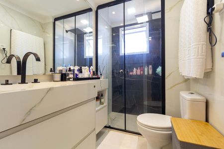 Apartamento à venda com 110m², 2 quartos e 2 vagas Apartamento à venda com 110m², 2 quartos e 2 vagasBanheiro 1