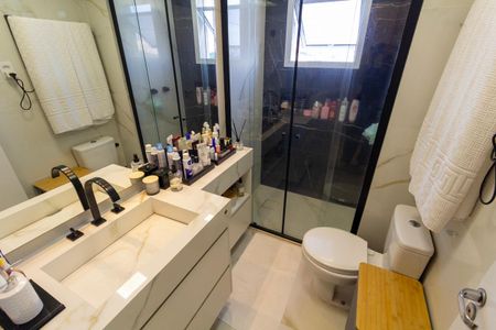 Apartamento à venda com 110m², 2 quartos e 2 vagas Apartamento à venda com 110m², 2 quartos e 2 vagasBanheiro 1