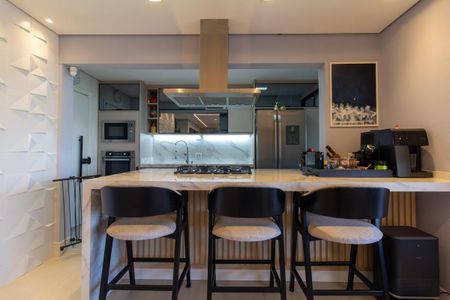 Apartamento à venda com 110m², 2 quartos e 2 vagas Apartamento à venda com 110m², 2 quartos e 2 vagasCozinha