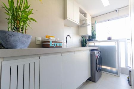 Apartamento à venda com 110m², 2 quartos e 2 vagas Apartamento à venda com 110m², 2 quartos e 2 vagasÁrea de Serviço