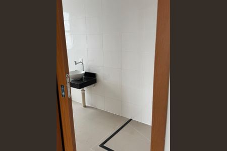 Cozinha de apartamento para alugar com 1 quarto, 42m² em Costa E Silva, Porto Alegre