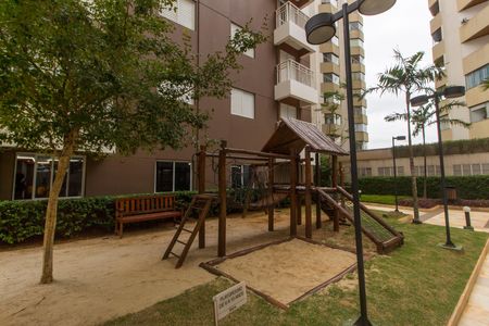 Apartamento à venda com 87m², 2 quartos e 2 vagasÁrea comum - Playground