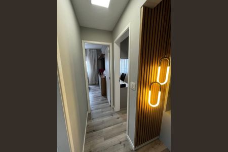 Apartamento à venda com 74m², 3 quartos e 2 vagas Apartamento à venda com 74m², 3 quartos e 2 vagasCorredor