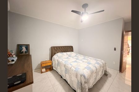 Casa à venda com 169m², 3 quartos e 6 vagasSuíte
