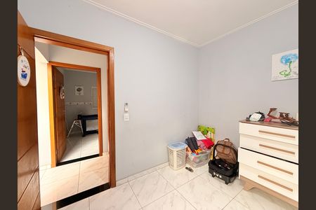 Casa à venda com 169m², 3 quartos e 6 vagasQuarto 1