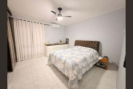 Casa à venda com 169m², 3 quartos e 6 vagasSuíte