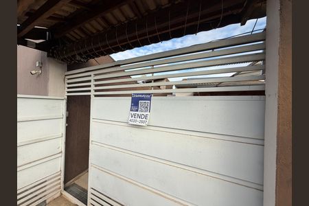 Casa à venda com 169m², 3 quartos e 6 vagasPlaquinha instalada COD BALD-199