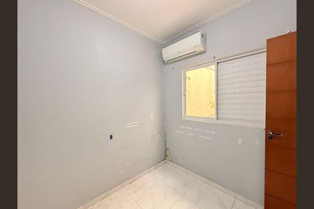 Casa à venda com 169m², 3 quartos e 6 vagasQuarto 1