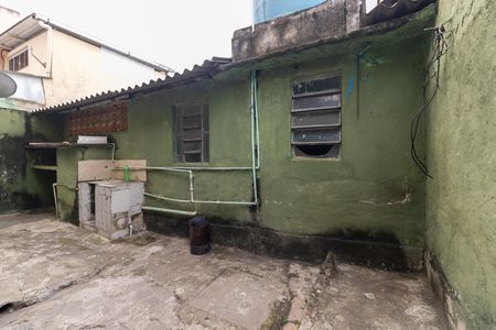 Casa para alugar com 40m², 2 quartos e sem vagaQuintal e Área de Serviço