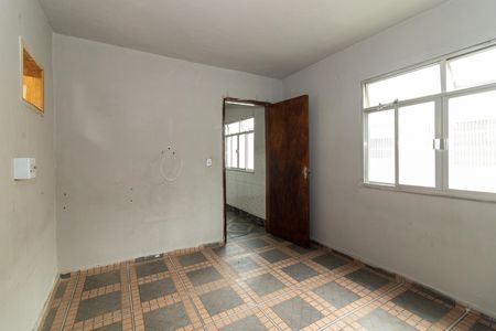 Suíte de casa para alugar com 2 quartos, 40m² em Realengo, Rio de Janeiro