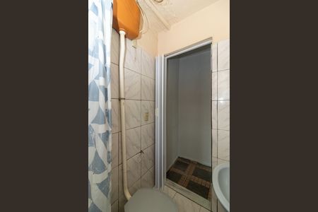 Banheiro da Suíte de casa para alugar com 2 quartos, 40m² em Realengo, Rio de Janeiro