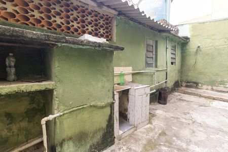 Casa para alugar com 40m², 2 quartos e sem vagaQuintal e Área de Serviço