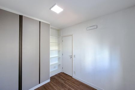 Apartamento à venda com 106m², 3 quartos e 2 vagasQuarto 2
