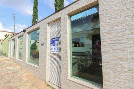 Casa para alugar com 477m², 3 quartos e 8 vagas Casa para alugar com 477m², 3 quartos e 8 vagasPlaquinha Instalada