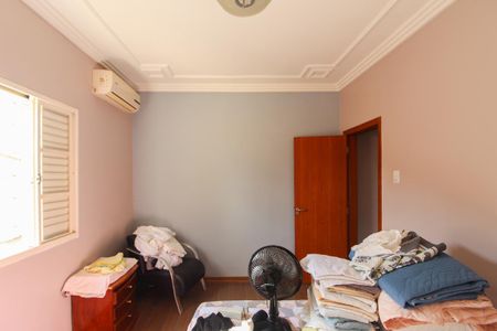 Casa para alugar com 477m², 3 quartos e 8 vagas Casa para alugar com 477m², 3 quartos e 8 vagasSuíte