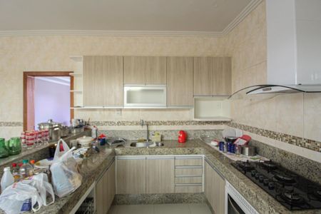 Casa para alugar com 477m², 3 quartos e 8 vagas Casa para alugar com 477m², 3 quartos e 8 vagasCozinha e Copa