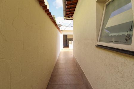 Casa para alugar com 477m², 3 quartos e 8 vagas Casa para alugar com 477m², 3 quartos e 8 vagasCorredor Lateral