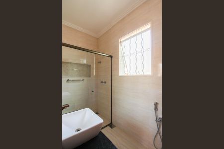 Casa para alugar com 477m², 3 quartos e 8 vagas Casa para alugar com 477m², 3 quartos e 8 vagasBanheiro da Suíte
