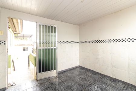 Sala de casa para alugar com 1 quarto, 40m² em Realengo, Rio de Janeiro