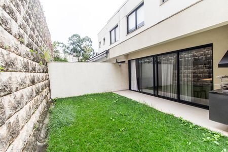 Casa de condomínio à venda com 153m², 3 quartos e 3 vagas Casa de condomínio à venda com 153m², 3 quartos e 3 vagasQuintal