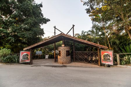 Casa de condomínio à venda com 153m², 3 quartos e 3 vagas Casa de condomínio à venda com 153m², 3 quartos e 3 vagasVista da Rua