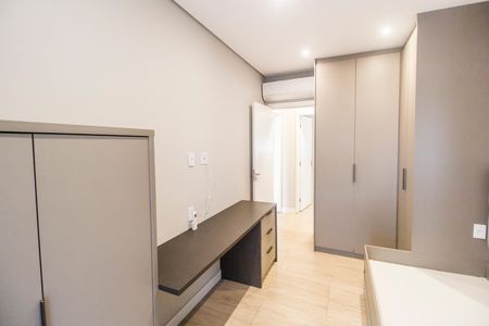 Casa de condomínio à venda com 153m², 3 quartos e 3 vagas Casa de condomínio à venda com 153m², 3 quartos e 3 vagasSuíte 2